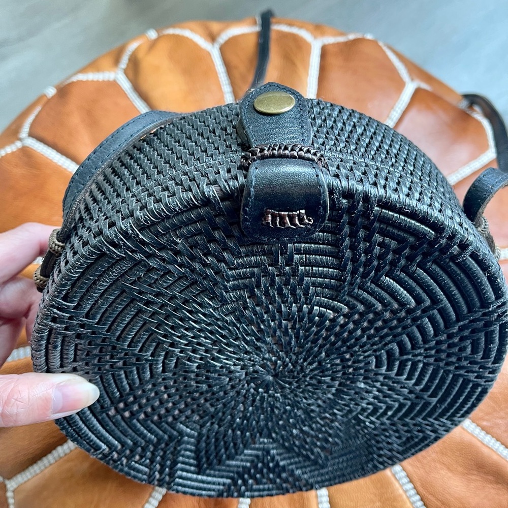 Rattan Black Round Straw Bag